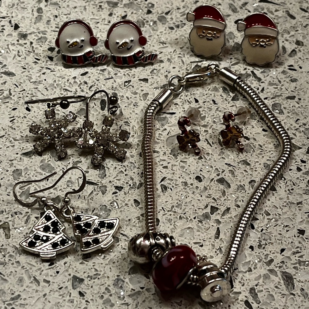 Festive Holiday Jewelry Set with Santa and Snowflake Designs